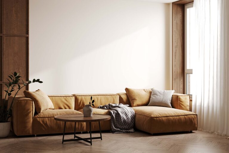 Renovirani-dnevni-boravak-sa-narandzastom-garniturom